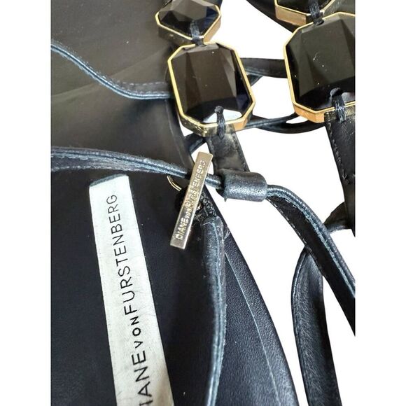Diane von Furstenberg Black T-Strap Leather Sandals Gem Detail Size 9 - Picture 6 of 9
